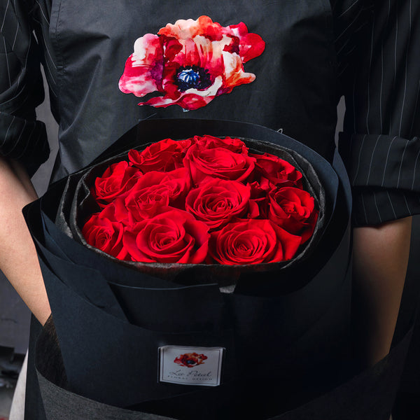 Send Roes The Significance of Sending Roses on Valentine's Day: Why it's the Per